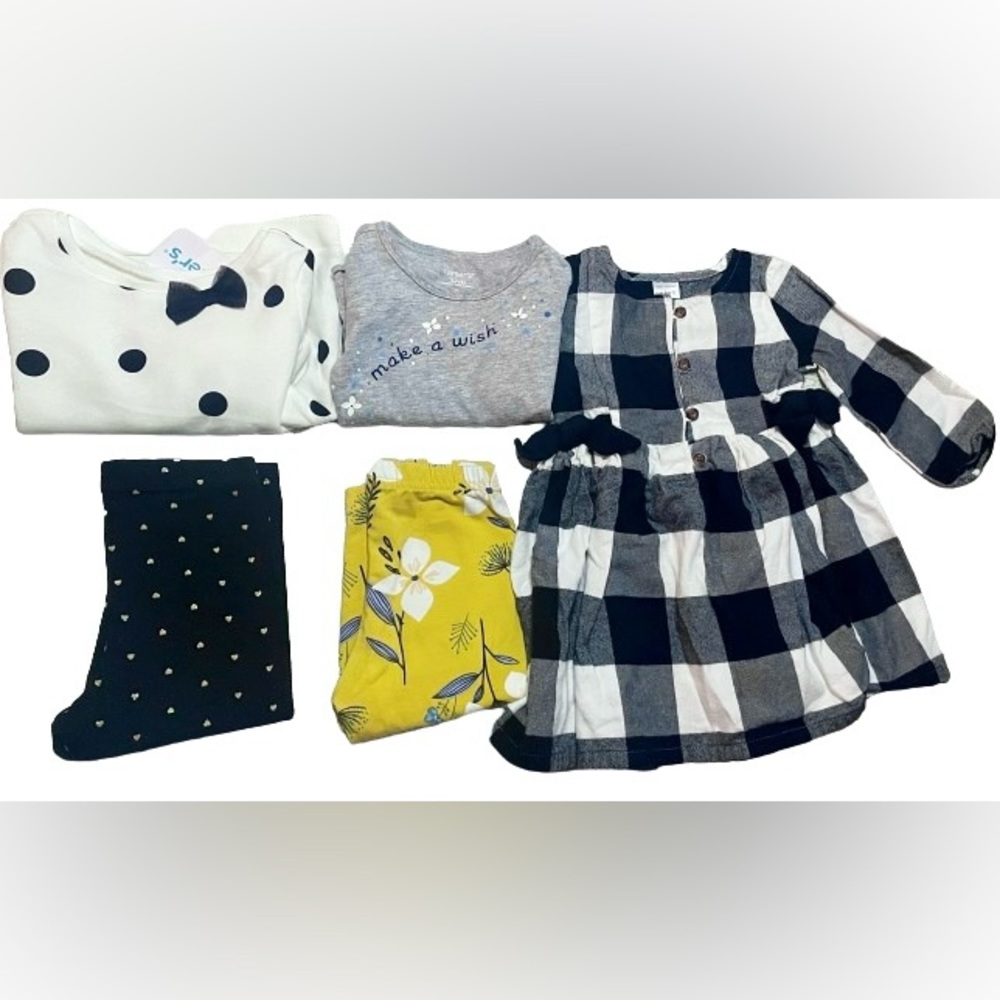 Carter’s Baby Girls Outfit Bundle Size 12 Months